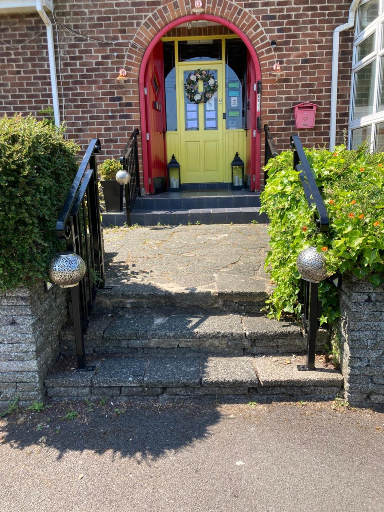 Overdale Motel Lisburn Εξωτερικό φωτογραφία